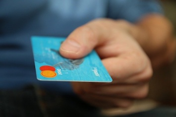 Симферопольцам грозит до шести лет тюрьмы за кражу денег с банковских карт