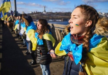 Завтра на мосту Патона пройдет акция в честь Дня Соборности Украины