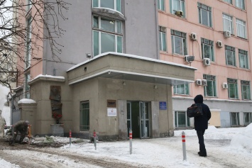 Журналисты "Новой газеты" сообщили о нападении на них в больнице Сургута