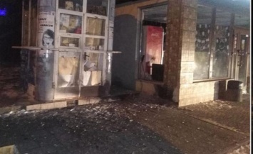 В Каменском взорвали гранату. Пострадали несколько торговых объектов