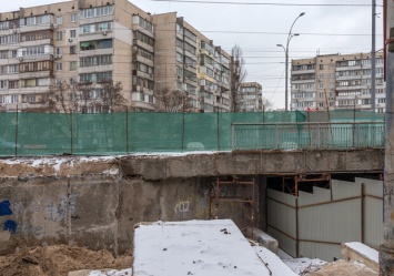 На Оболони аварийный подземный переход реконстрируют за более чем 50 млн гривен