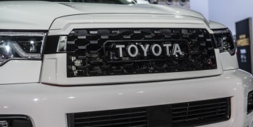 В Сеть слили фотографии Toyota Sequoia нового поколения