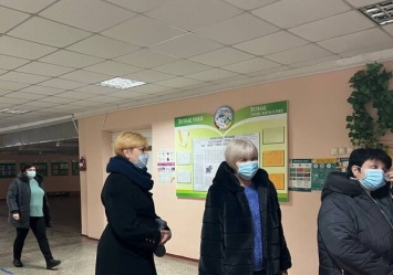 В Одессе учительница била школьника бутылкой по голове (видео)