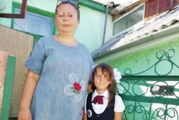 В Крыму собирают деньги на похороны девочки, выброшенной мамой из окна