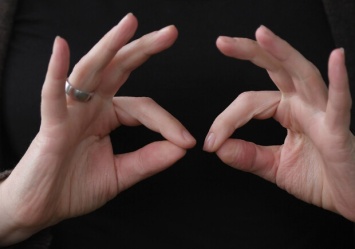 Медиков Полтавы научат языку жестов