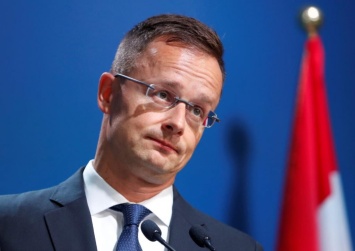 Венгрия не будут оказывать военную помощь Киеву из-за якобы нарушения прав нацменьшинств