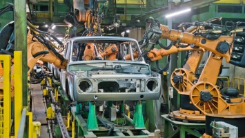 Россия приостановила выпуск некоторых моделей Lada на неопределенный срок | ТопЖыр
