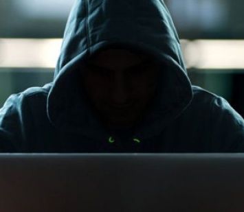 65% сотрудников фирм получали от хакеров предложения о содействии в вымогательских атаках