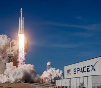 SpaceX планирует выполнить 52 миссии в 2022 году