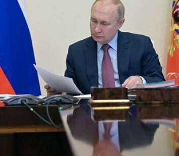 Путин поручил рассмотреть идею создания реестра "токсичного контента" в интернете