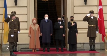 В Мариинском дворце Зеленский встречает Эрдогана