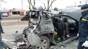 Авто превратилось в груду металла: в Одессе случилось жуткое ДТП (фото)