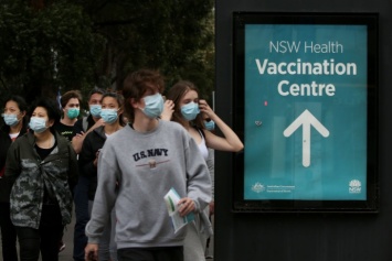 Австралия разрешила въезд для всех вакцинированных через два года после закрытия границ