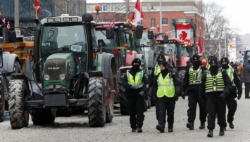 Антиковидные протесты в столице Канады: мэр Оттавы заявил о потере контроля над ситуацией