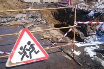 Жители Беличей пожаловались на "Киевводоканал", который разрыл подъездные пути к нескольким домам