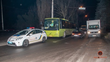 В Днепре на Гагарина столкнулись автобус №146А и четыре автомобиля: движение парализовано