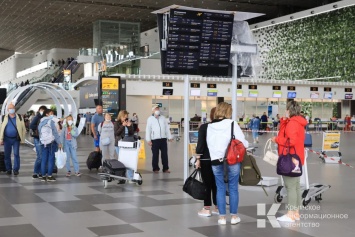 Турист из Кронштадта отказался надеть маску в аэропорту Симферополь и заработал уголовку