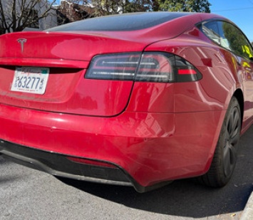 Новую Tesla Model S засняли на улице