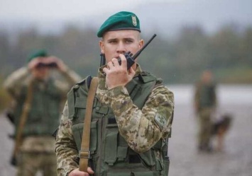 Пробка из фур: пограничники рассказали, что происходит на границе Харьковской области и России