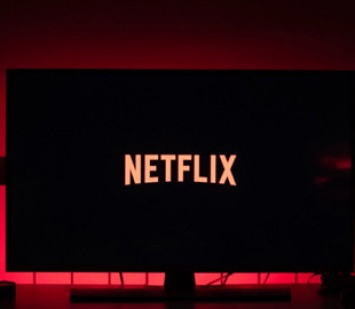 Netflix показал официальный трейлер второго сезона «Бриджертонов»