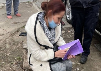 В Одессе женщина пришла проверить счетчик и обокрала женщину прямо в квартире