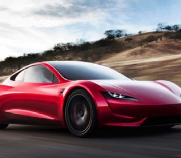Дизайнер Tesla раскрыл подробности о новом родстере компании