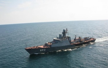 Россия проводит учения ракетных кораблей на Каспии