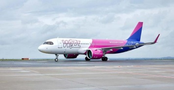 Wizz Air отложил запуск 16 рейсов из четырех городов Украины