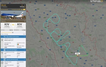 У границы Украины самолет написал в воздухе слово "Расслабьтесь"