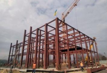 Для строительства Метинвест Политехники используют 1,5 тысячи тонн металлоконструкций