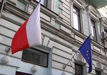 Консульство Польши просит своих граждан покинуть Харьковскую область
