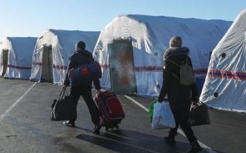 Принудительно эвакуированных с Донбасса в РФ снова хотят отправить на север. Чем это закончилось в прошлый раз?