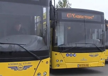 В Киеве водители троллейбусов и трамваев два месяца работают бесплатно