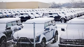 Сотни новых Ford Bronco не могут отправится к покупателям - в чем причина