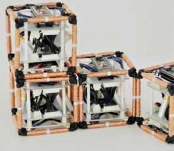 Ученые создали роботов-кубов, способных менять форму в космосе