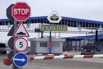 Украинцам напомнили, какой документ нужен для выезда за границу на личном авто